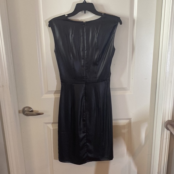 French Connection Twist Front/Wrap Style Cocktail Dress - Picture 4 of 4